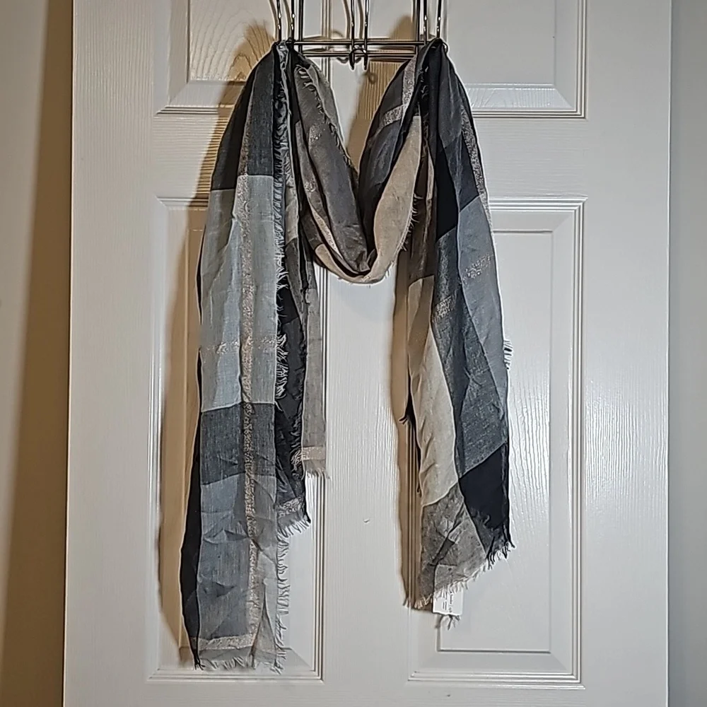 Christopher and Banks Blue Cream and Blush Sheer Blanket Fringe Scarf New